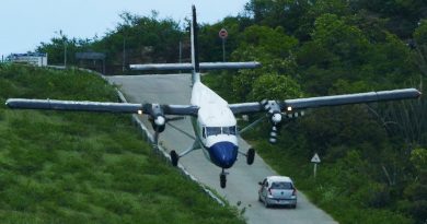 CRAZY downhill LANDINGS at St. Barth CRAZY downhill LANDINGS at St. Barth